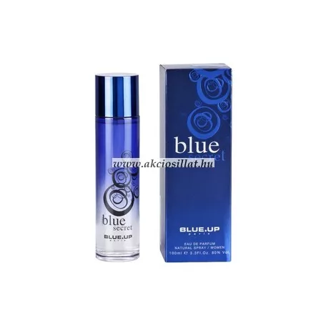 A Blue Up Blue Secret Women EDP 100ml.jpg fotón a női parfüm látható: egy karcsú, magas, áttetsző üvegflakon, amelyben halványsárga színű parfümfolyadék van ezüst szórófejjel és kupakkal, az előlapján Blue Secret felirattal, mellette pedig a sötétkék és fekete színekben játszó, csipkemintás gyári kartondoboza helyezkedik el.