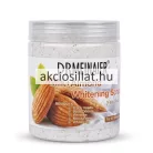 Dr Meinaier Milk+Almond 350g-os finomszemcsés tej és mandula fürdősó átlátszó műanyag tégelye mandulamintás fehér címkével és áttetsző csavaros kupakkal.