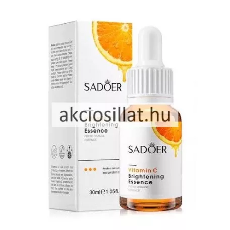 Sadoer Vitamin C Brightening Essence 30ml-es C-vitaminos világosító esszencia sárgásbarna színű üvegfiolában fehér pipettás kupakkal és fehér címkével melyen narancsszelet grafika látható valamint mellette a hozzá tartozó fehér díszdoboz