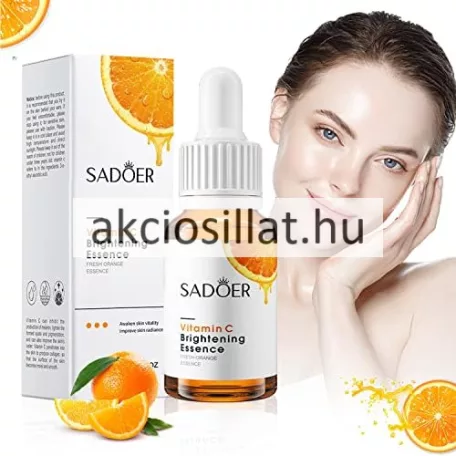 Sadoer Vitamin C Brightening Essence 30ml-es C-vitaminos világosító esszencia sárgásbarna színű üvegfiolában fehér pipettás kupakkal és fehér címkével melyen narancsszelet grafika látható valamint mellette a hozzá tartozó fehér díszdoboz